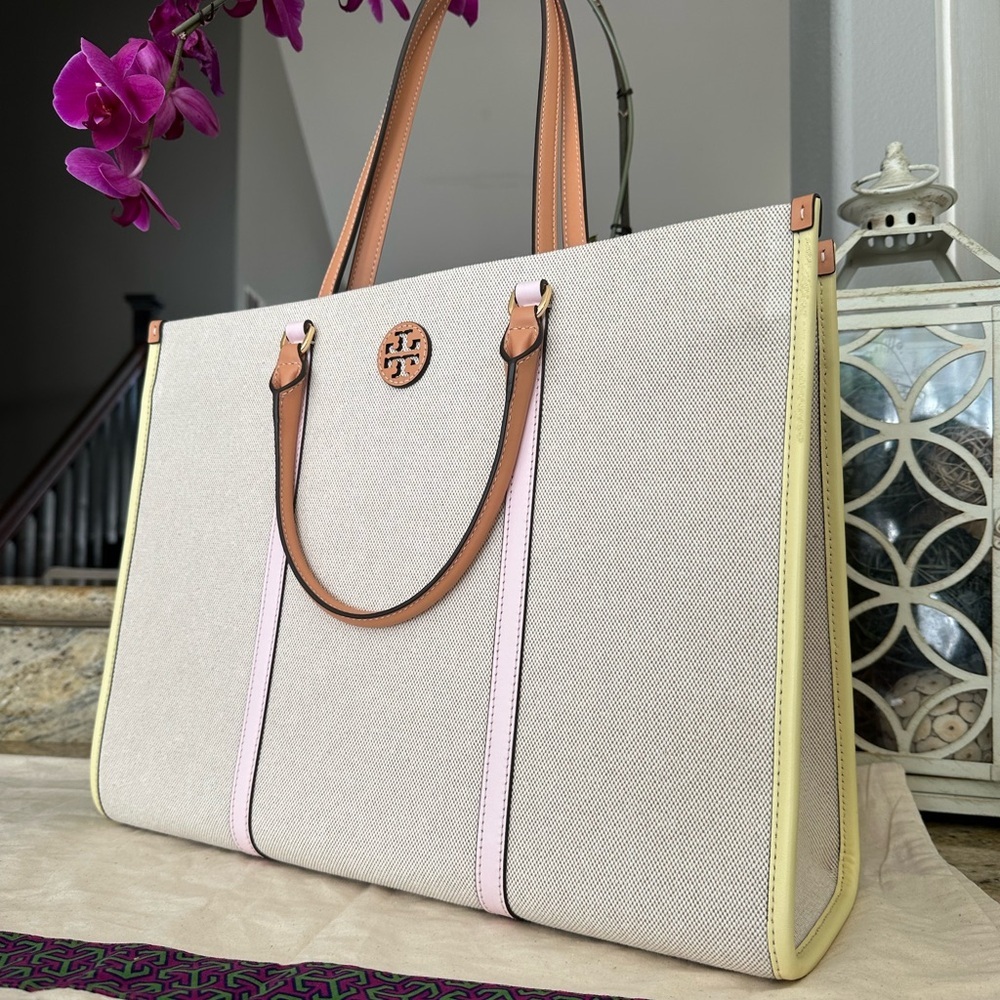 Tory Burch Blake Canvas Jumbo Tote In CANVAS / PINK PASTRY /
PASTEL YELLOW